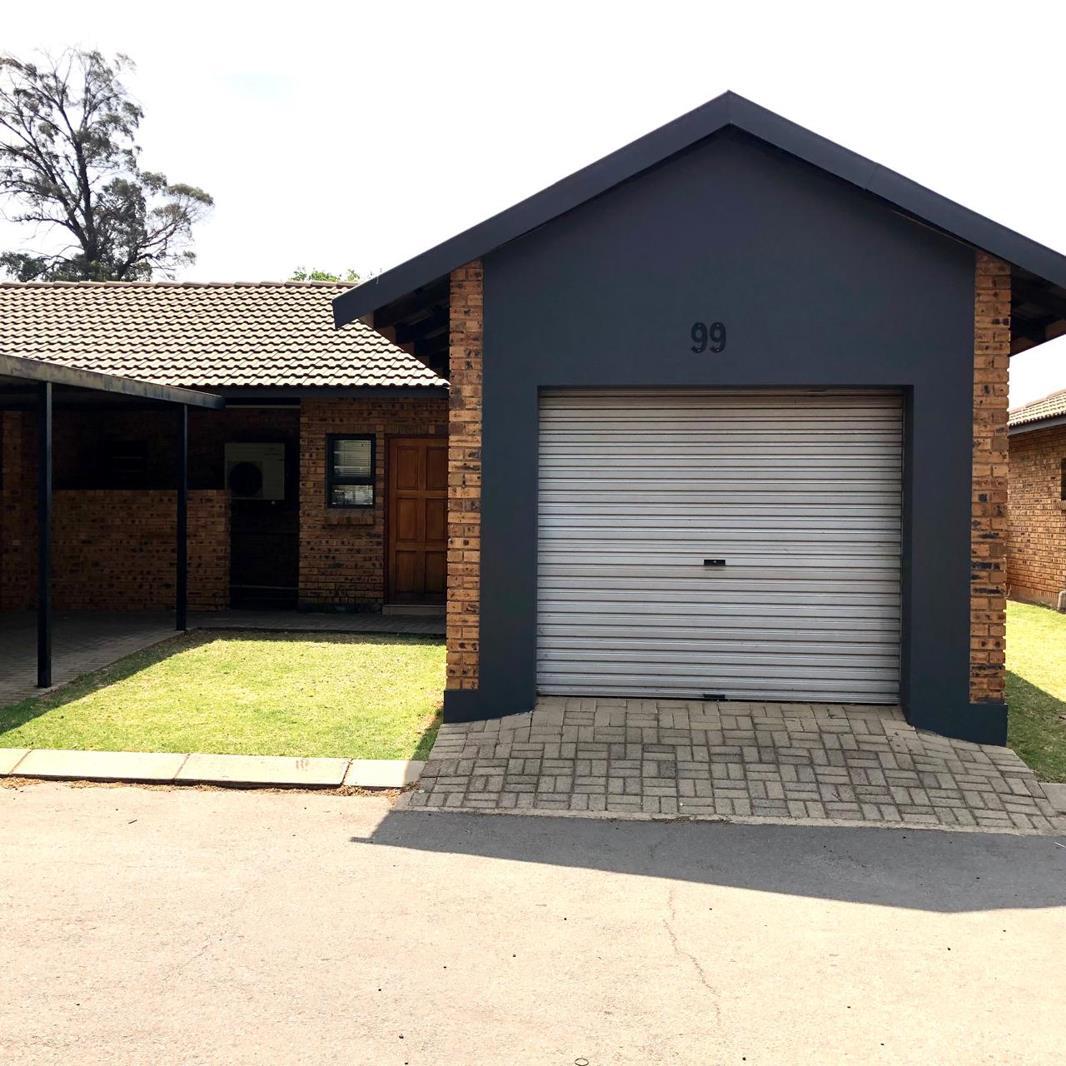 3 Bedroom Townhouse in Comet