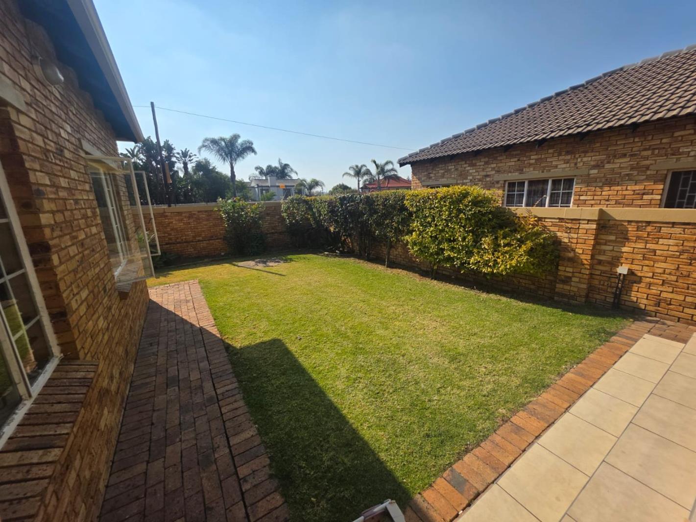 3 Bedroom Townhouse in Radiokop