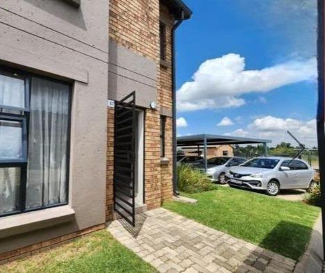 2 Bedroom Townhouse in Albertsdal