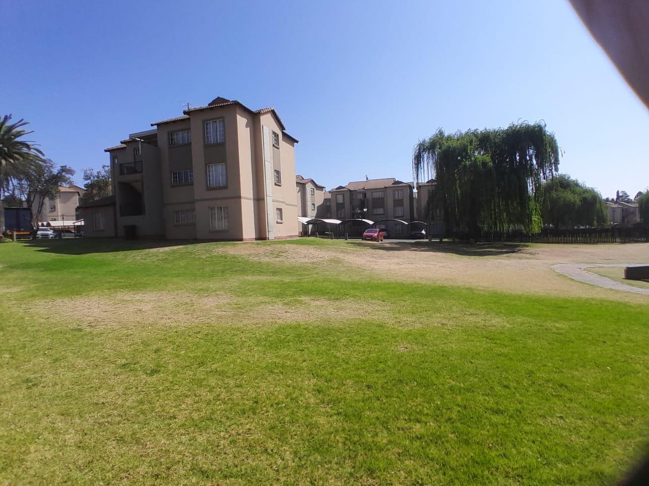 2 Bedroom Townhouse in Meredale