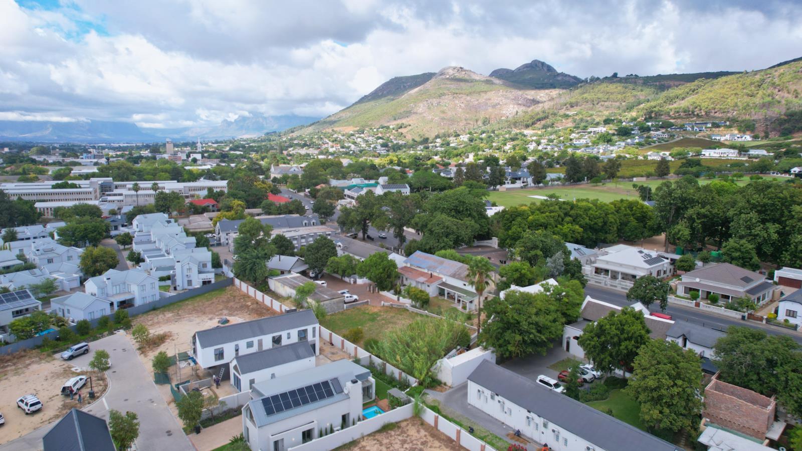 800 m² Land available in Paarl Central East