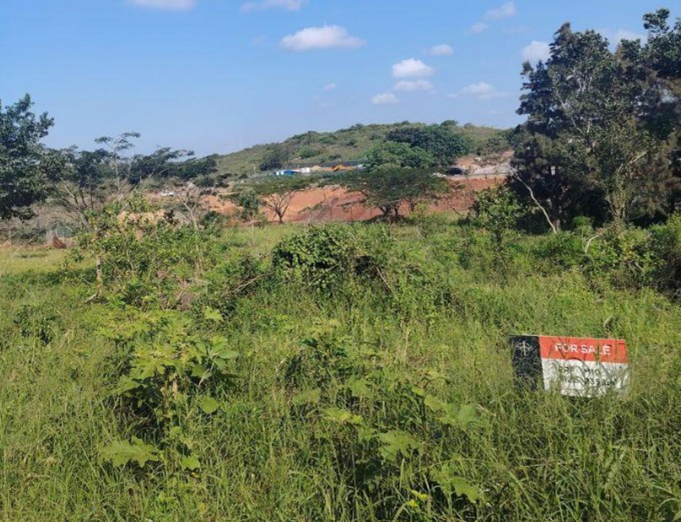 2 355 m² Land available in Seaton Estate