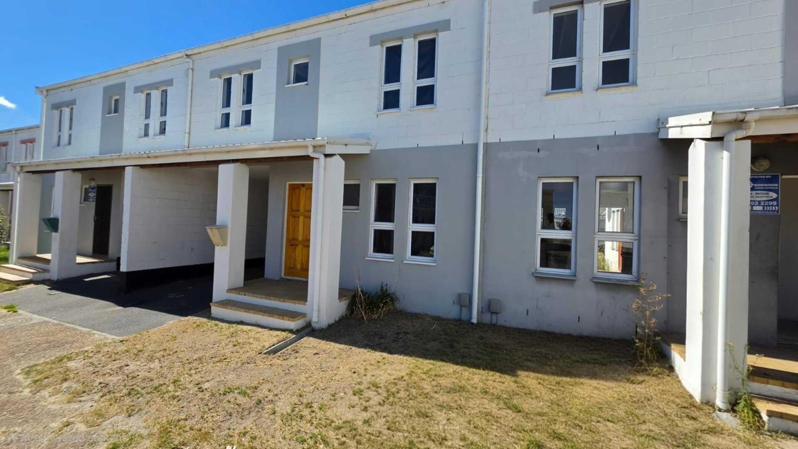 3 Bedroom Townhouse in Ruyterwacht