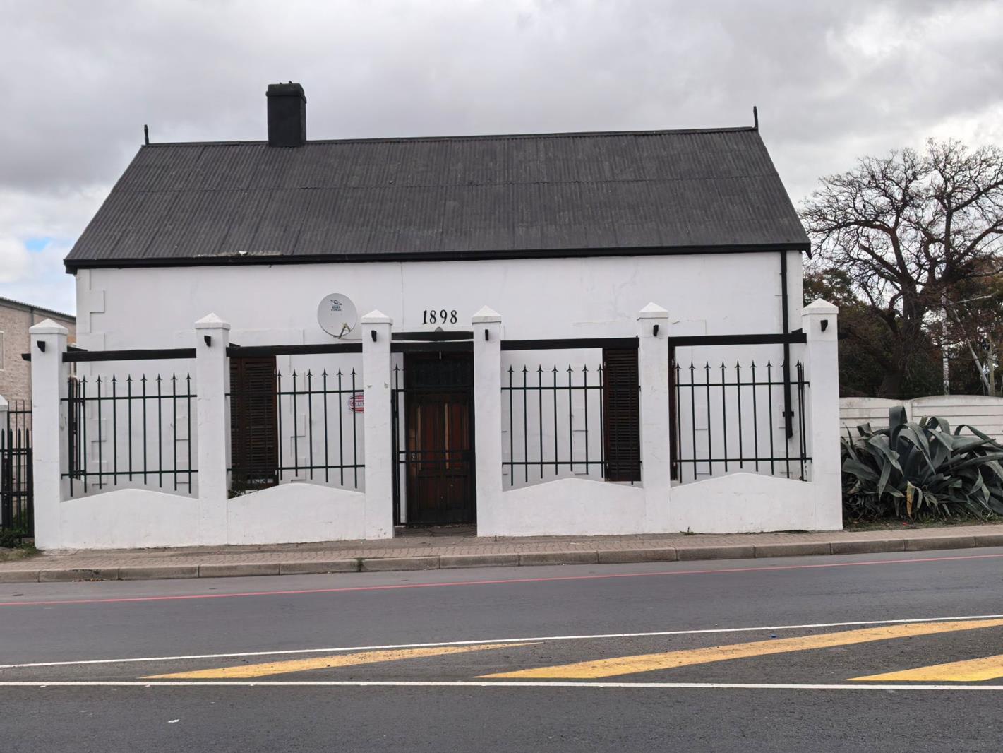 3 Bedroom House in Beaufort West