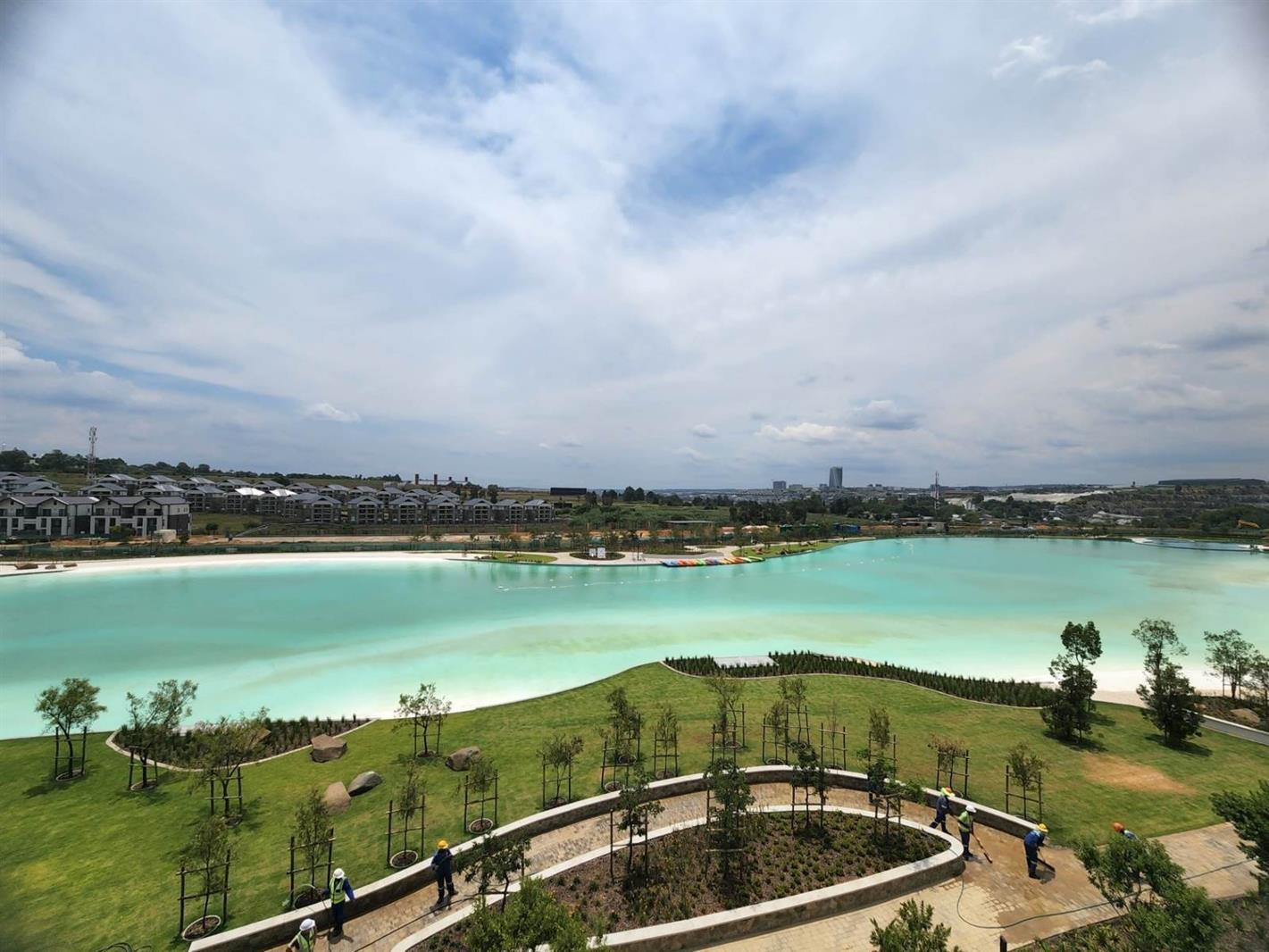 3 Bedroom Apartment in Waterfall