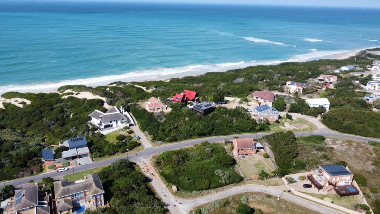 701 m² Land available in Paradise Beach