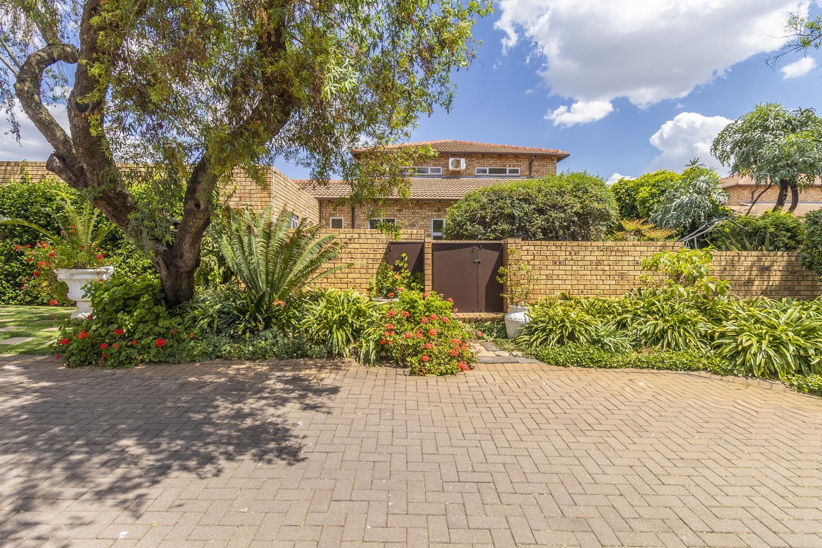 3 Bedroom Townhouse in Fairland