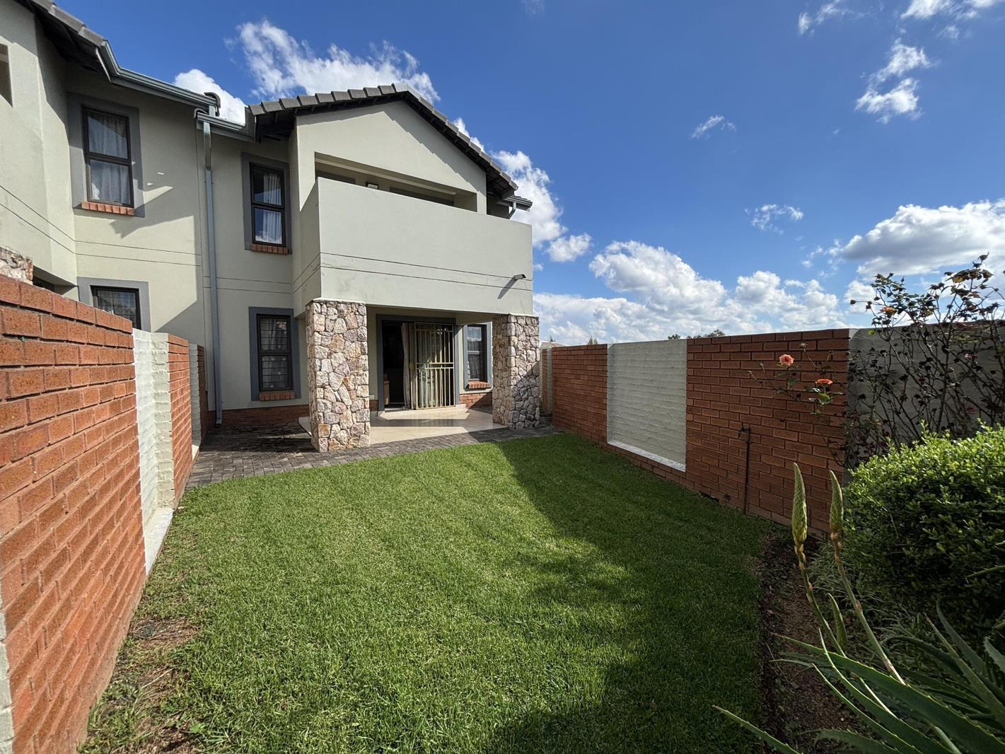 3 Bedroom Cluster in Kyalami Hills