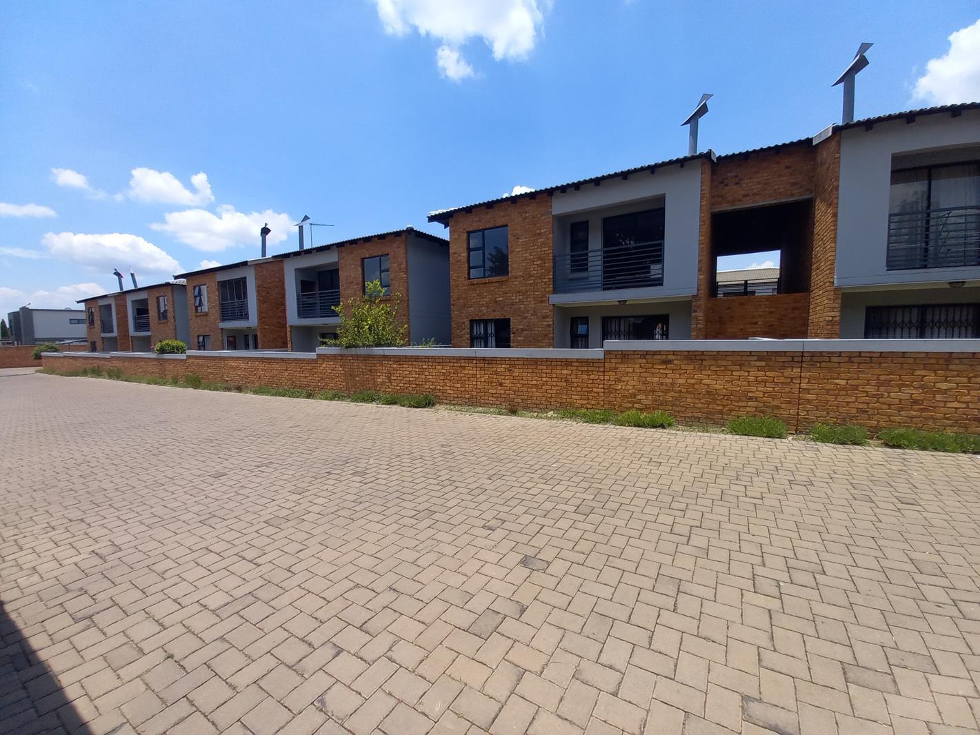 2 Bedroom Apartment in Rynfield
