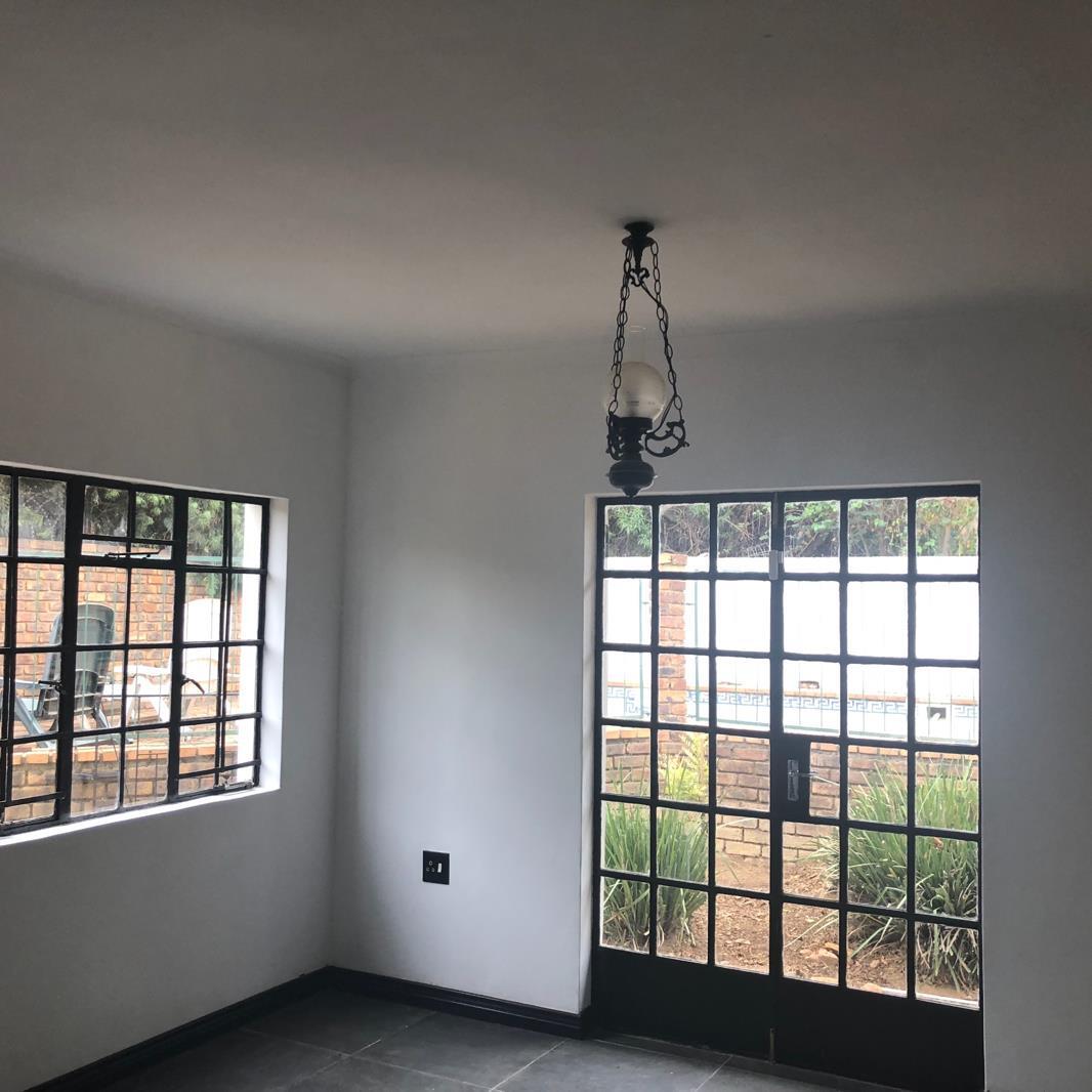 1 Bedroom Garden Cottage in Waterkloof Glen