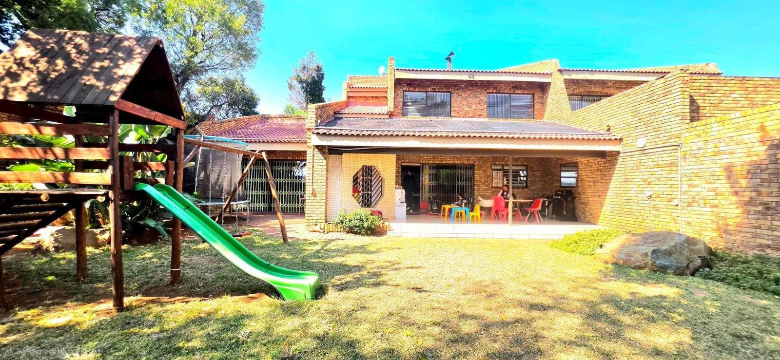 4 Bedroom House in Bassonia