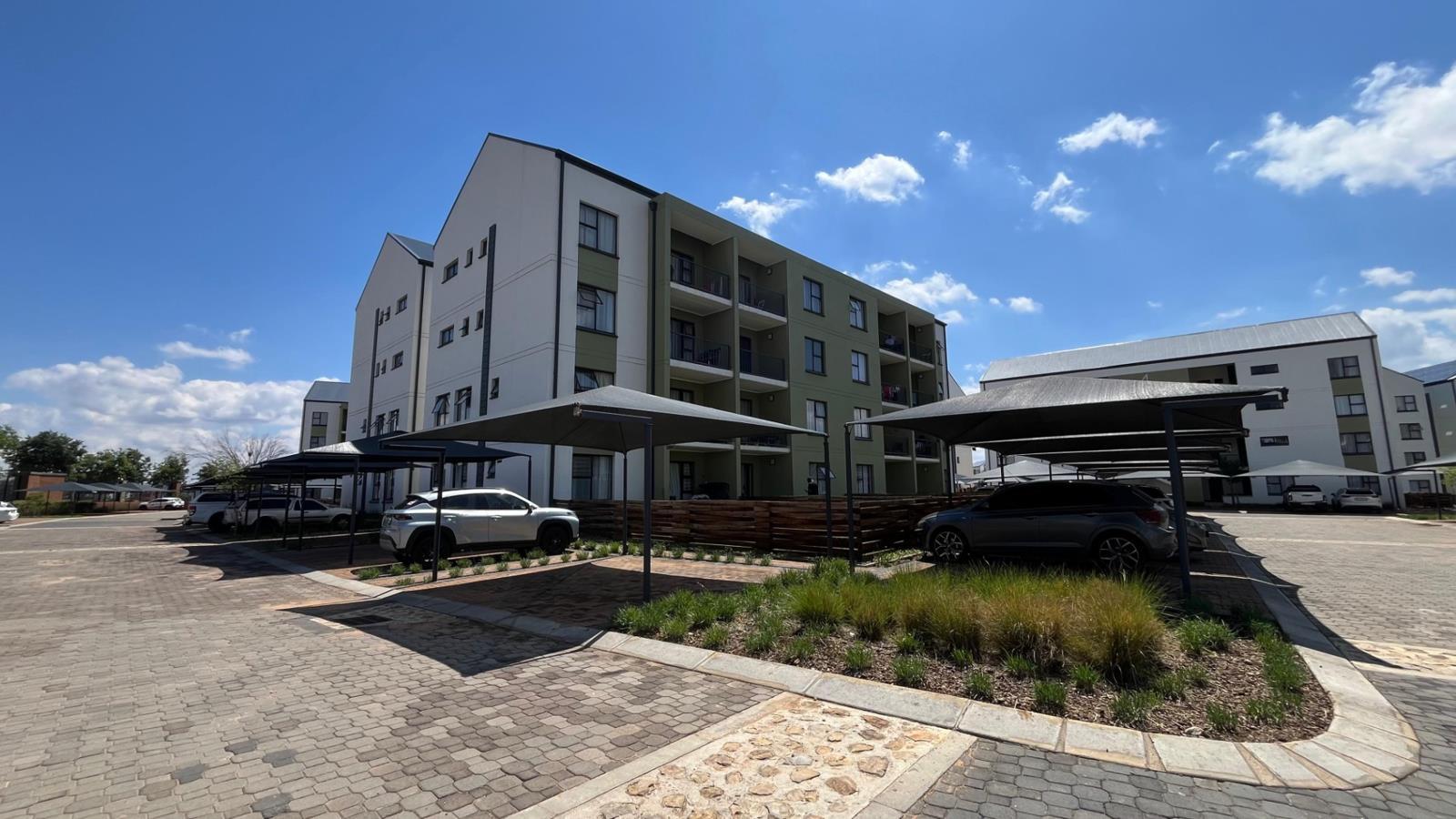 3 Bedroom Apartment in Zwartkop