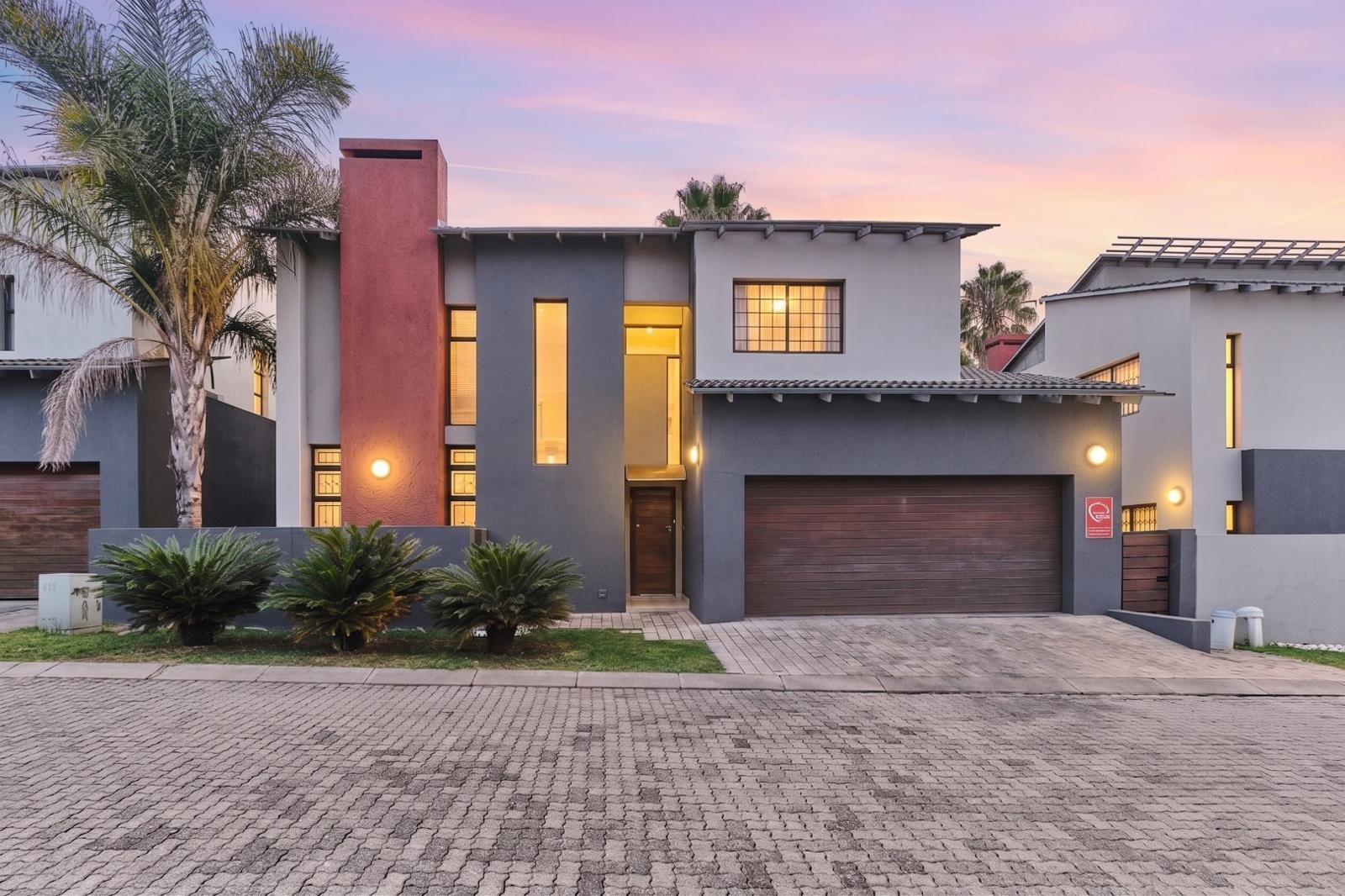 3 Bedroom House in Maroeladal