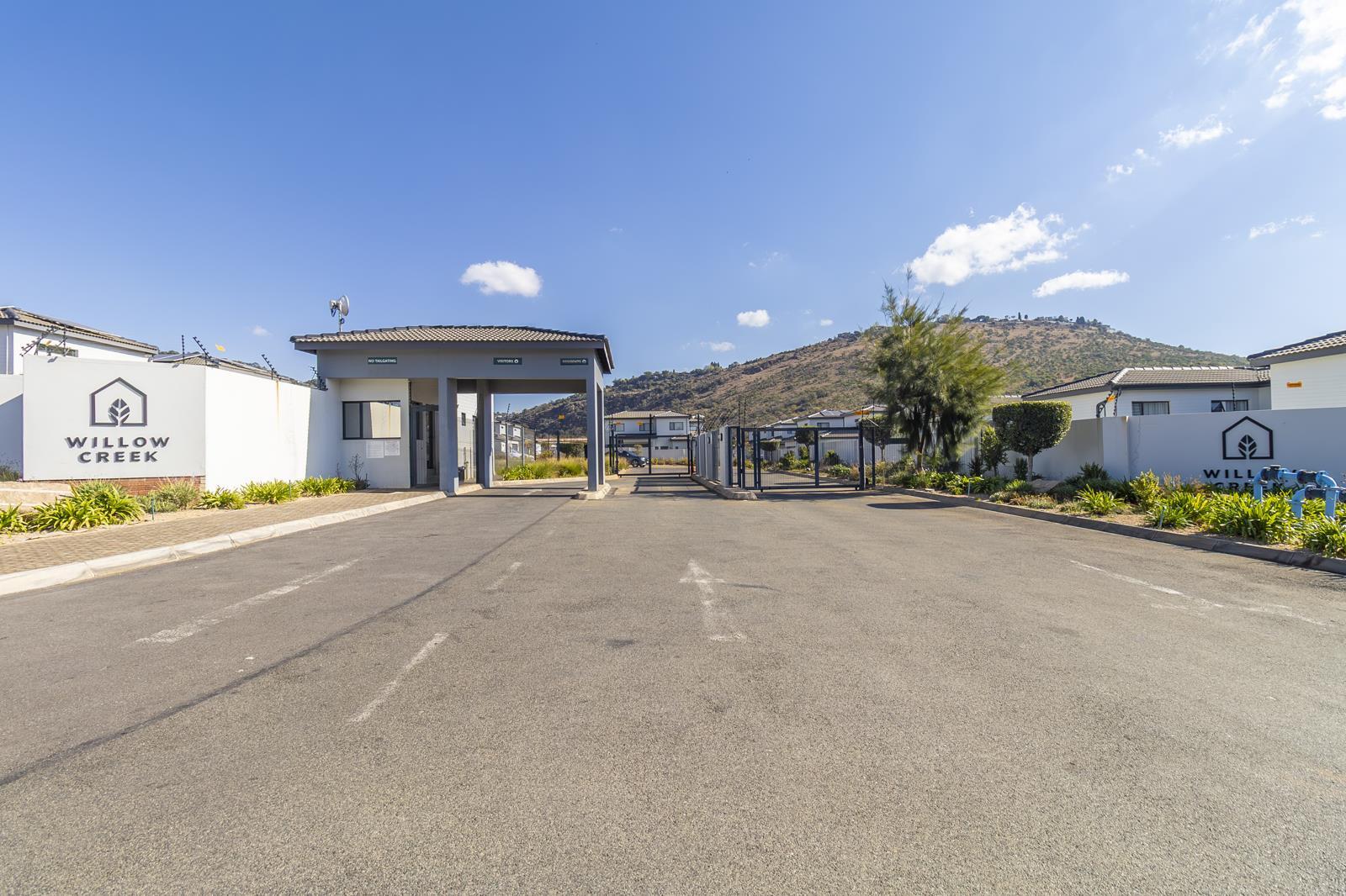 4 Bedroom Townhouse in Little Falls