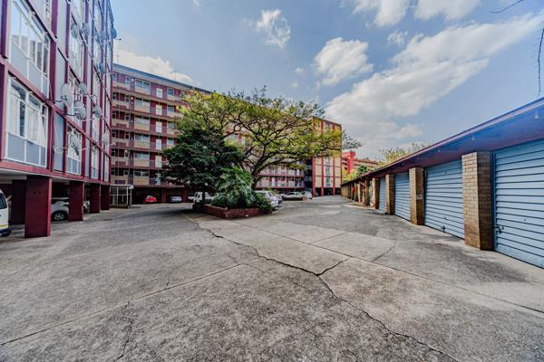 3 Bedroom Apartment in Muckleneuk