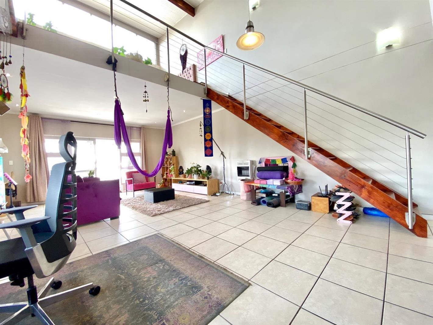 2 Bedroom Apartment in Craighall Park