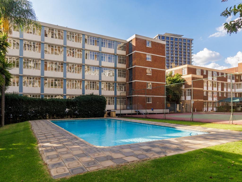 2 Bedroom Apartment in Bedford Gardens