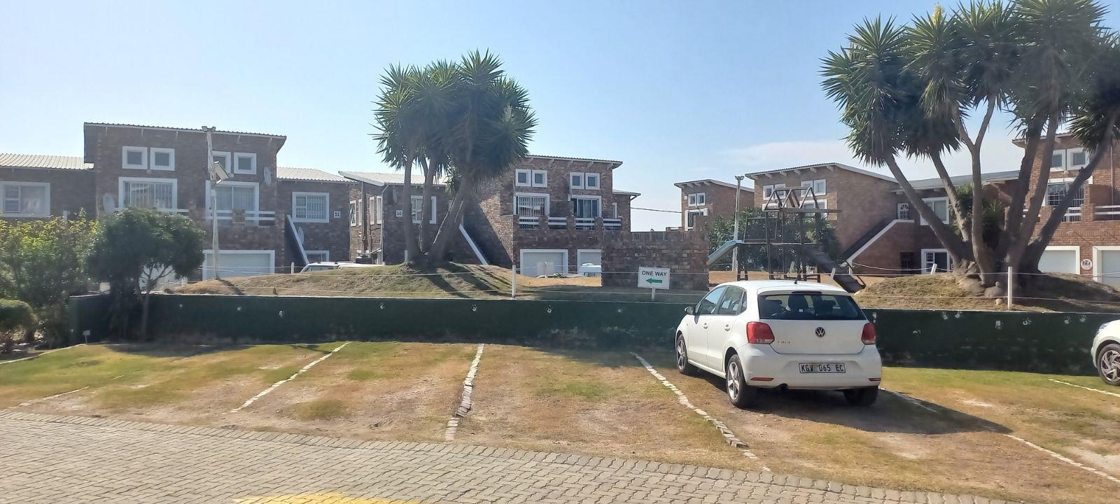 2 Bedroom Townhouse in Bluewater Bay