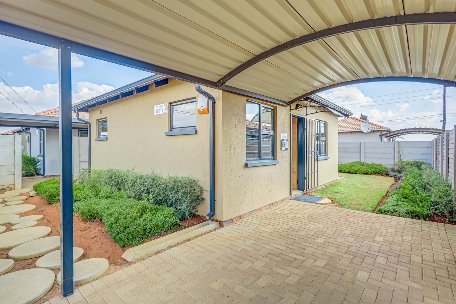 2 Bedroom House in Moroka