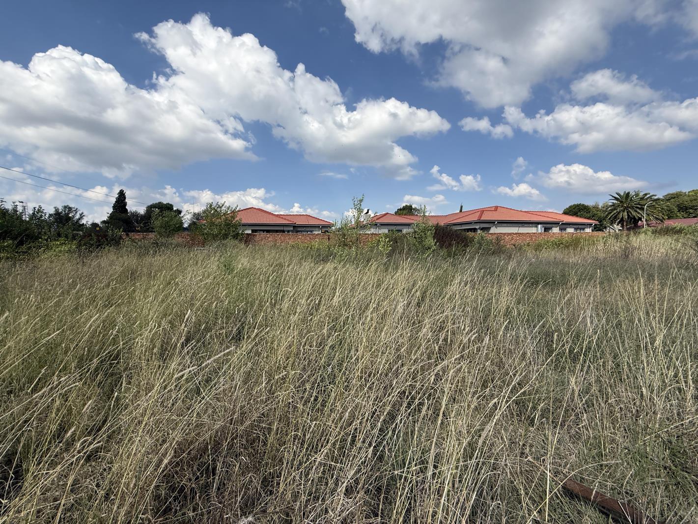 1 509 m² Land available in La Hoff