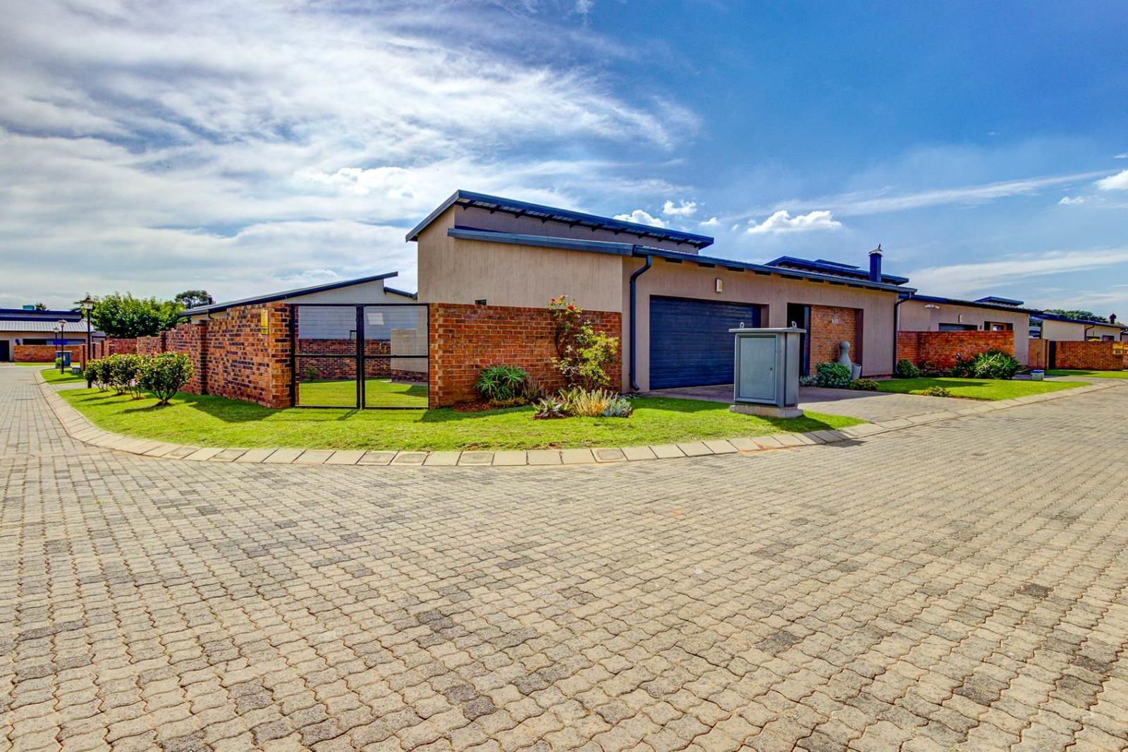 3 Bedroom House in Pomona