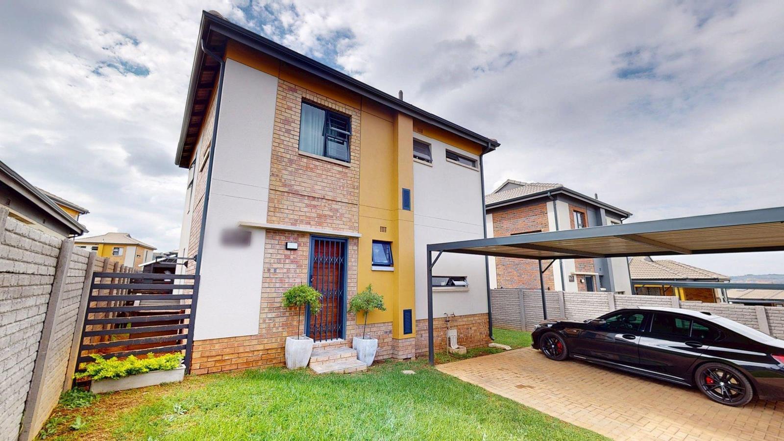 4 Bedroom House in Lotus Gardens