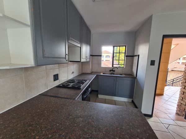 2 Bedroom Apartment in Die Hoewes