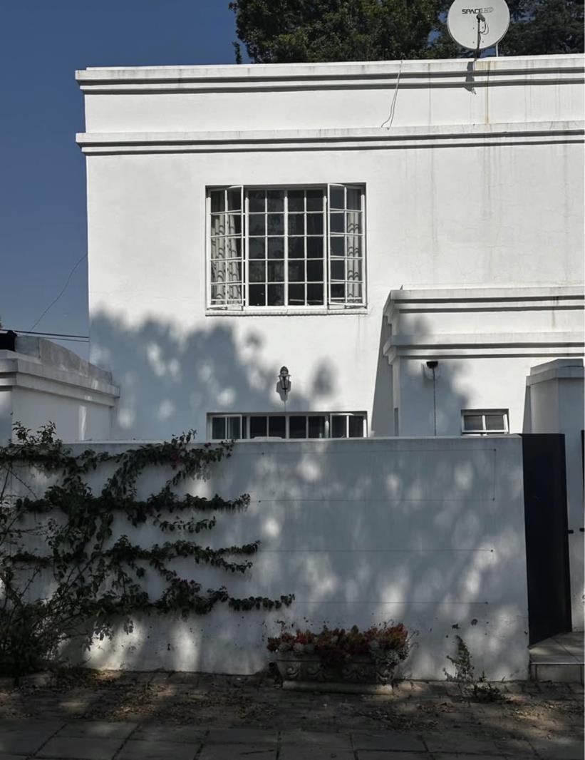 1 Bedroom Garden Cottage in Craighall Park