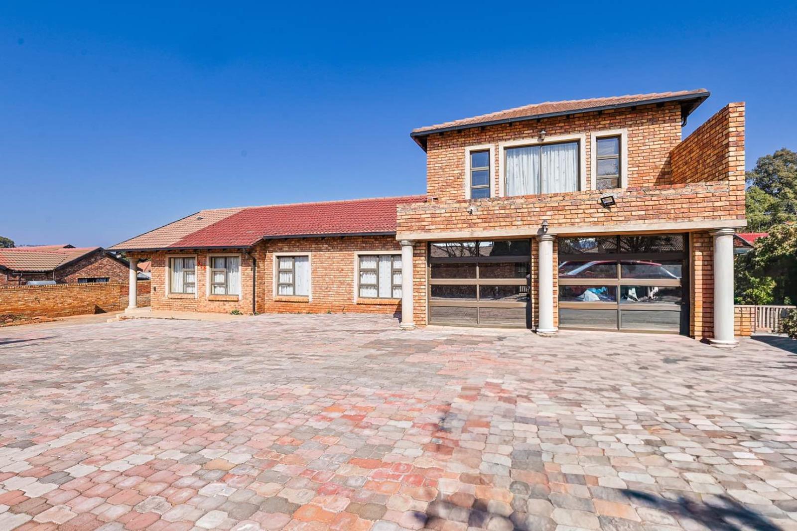 4 Bedroom House in Philip Nel Park