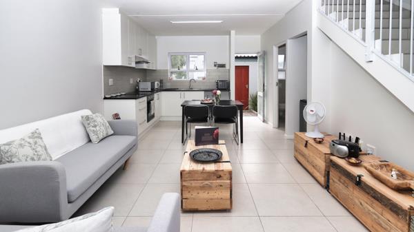 2 Bedroom Apartment in Honeydew Country estate