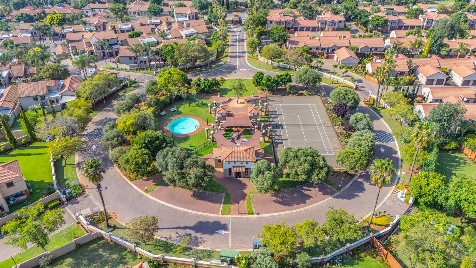 2 Bedroom Townhouse in Moreleta Park