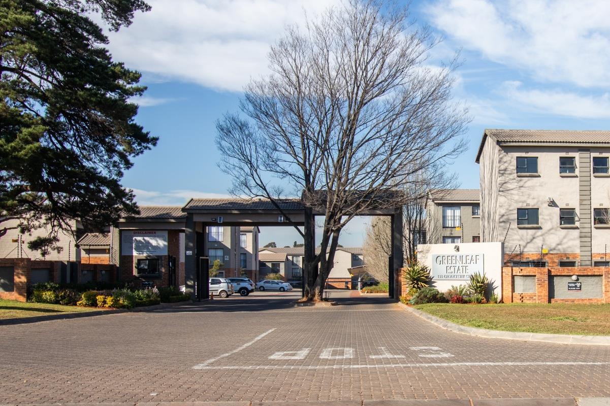 3 Bedroom Apartment in Kenleaf