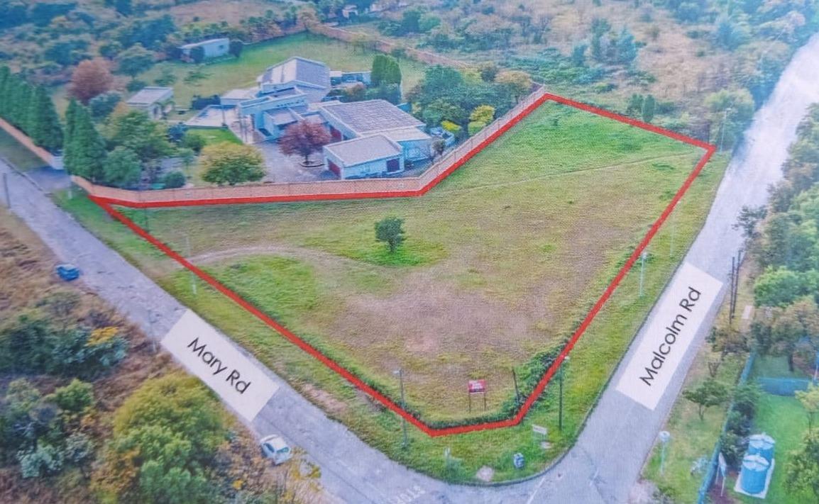 3 770 m² Land available in Poortview