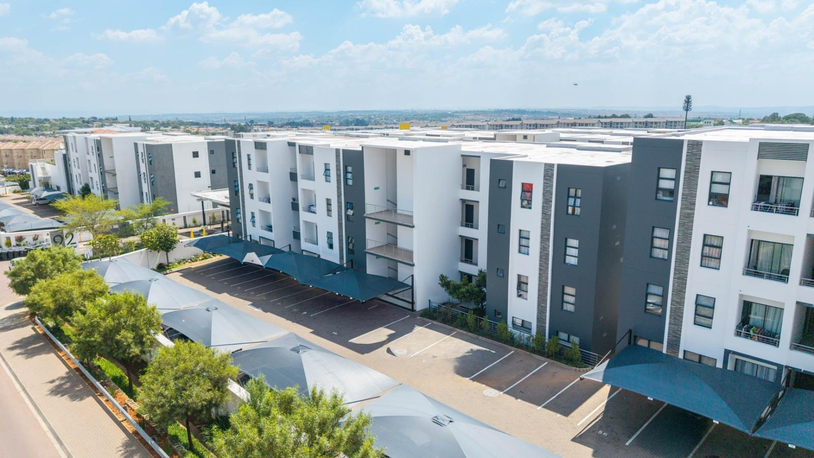 2 Bedroom Apartment in Carlswald Estate