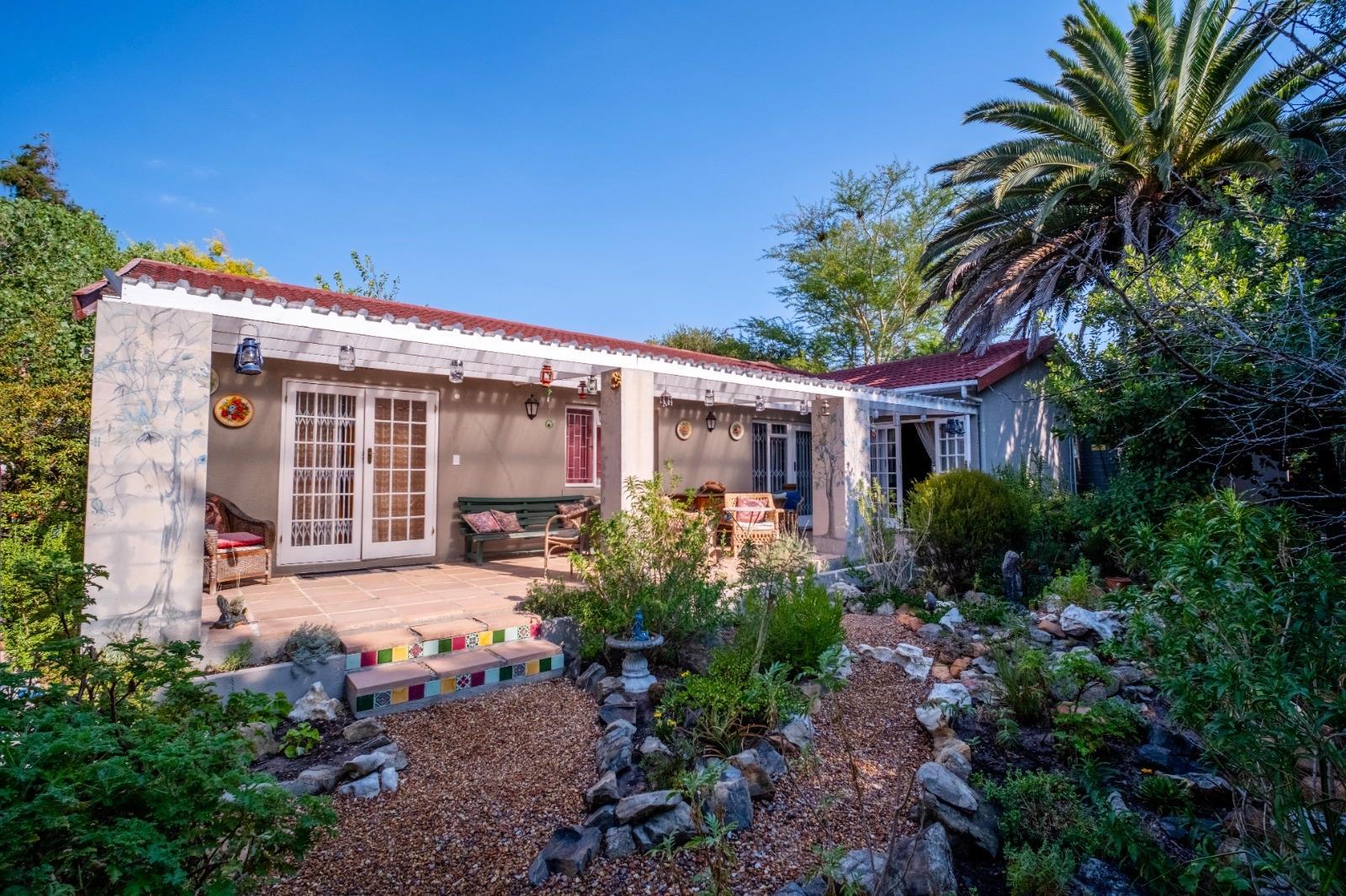 4 Bedroom House in Aurora