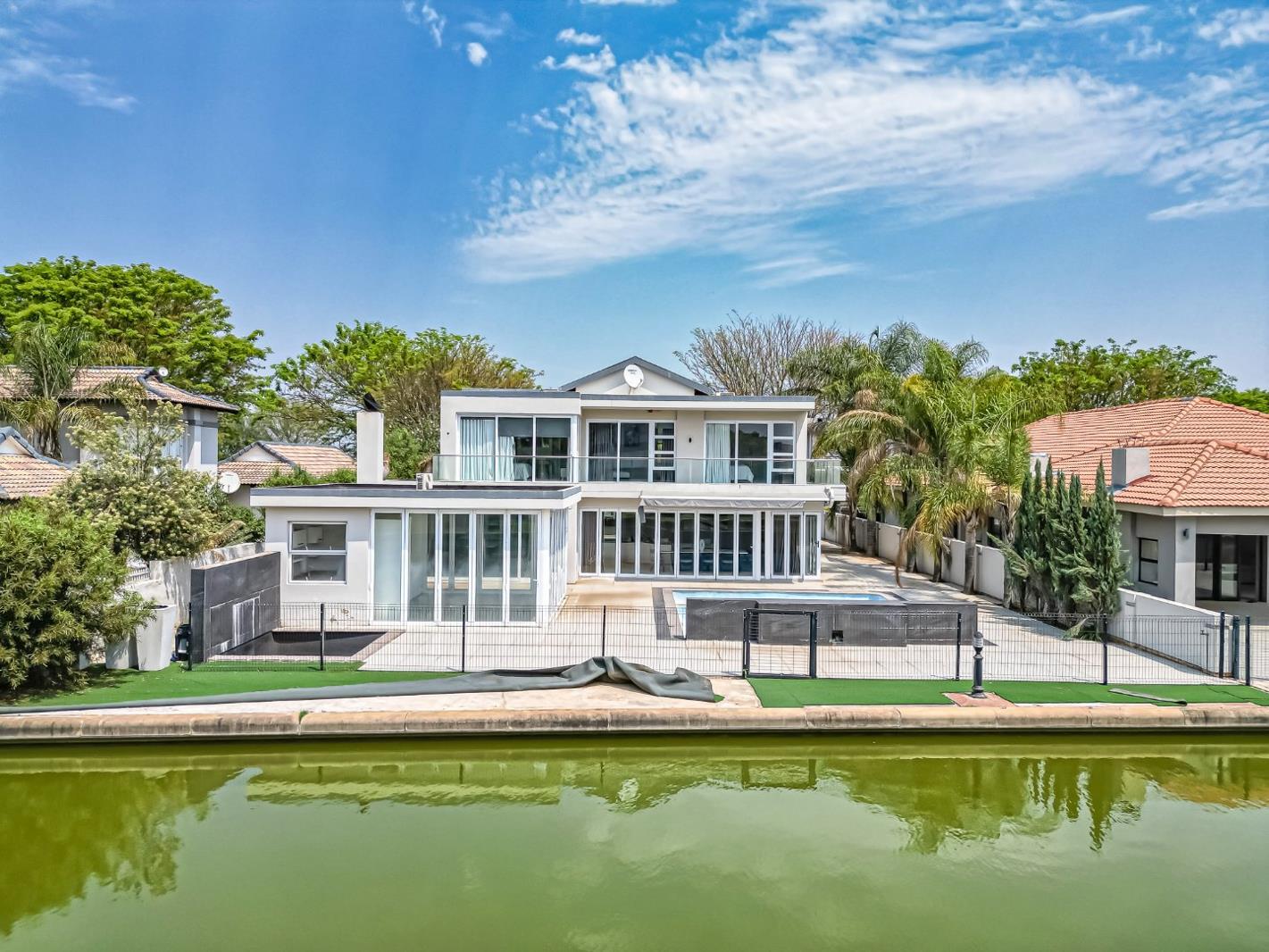 5 Bedroom House in The Island Estates