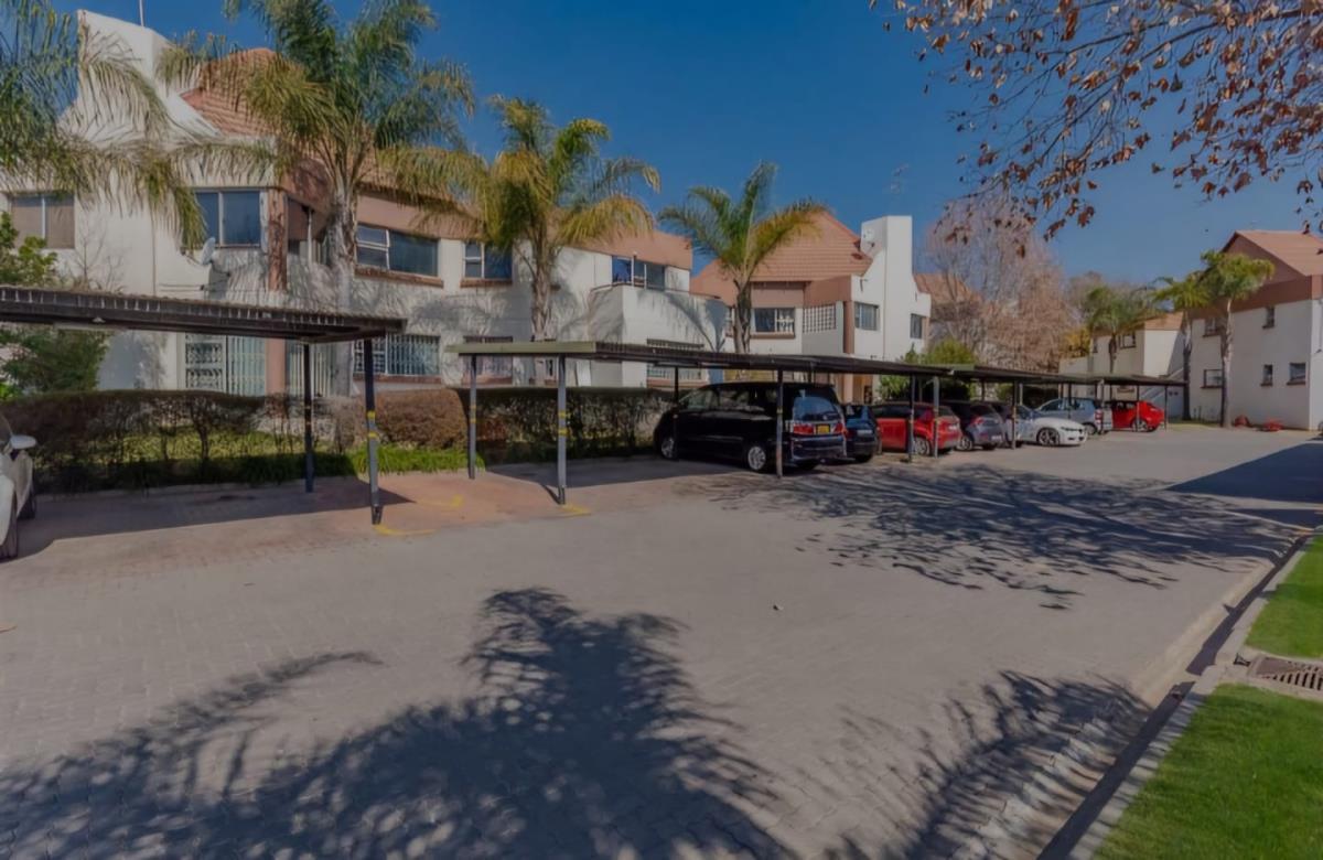 1 Bedroom Flat in Bedford Gardens