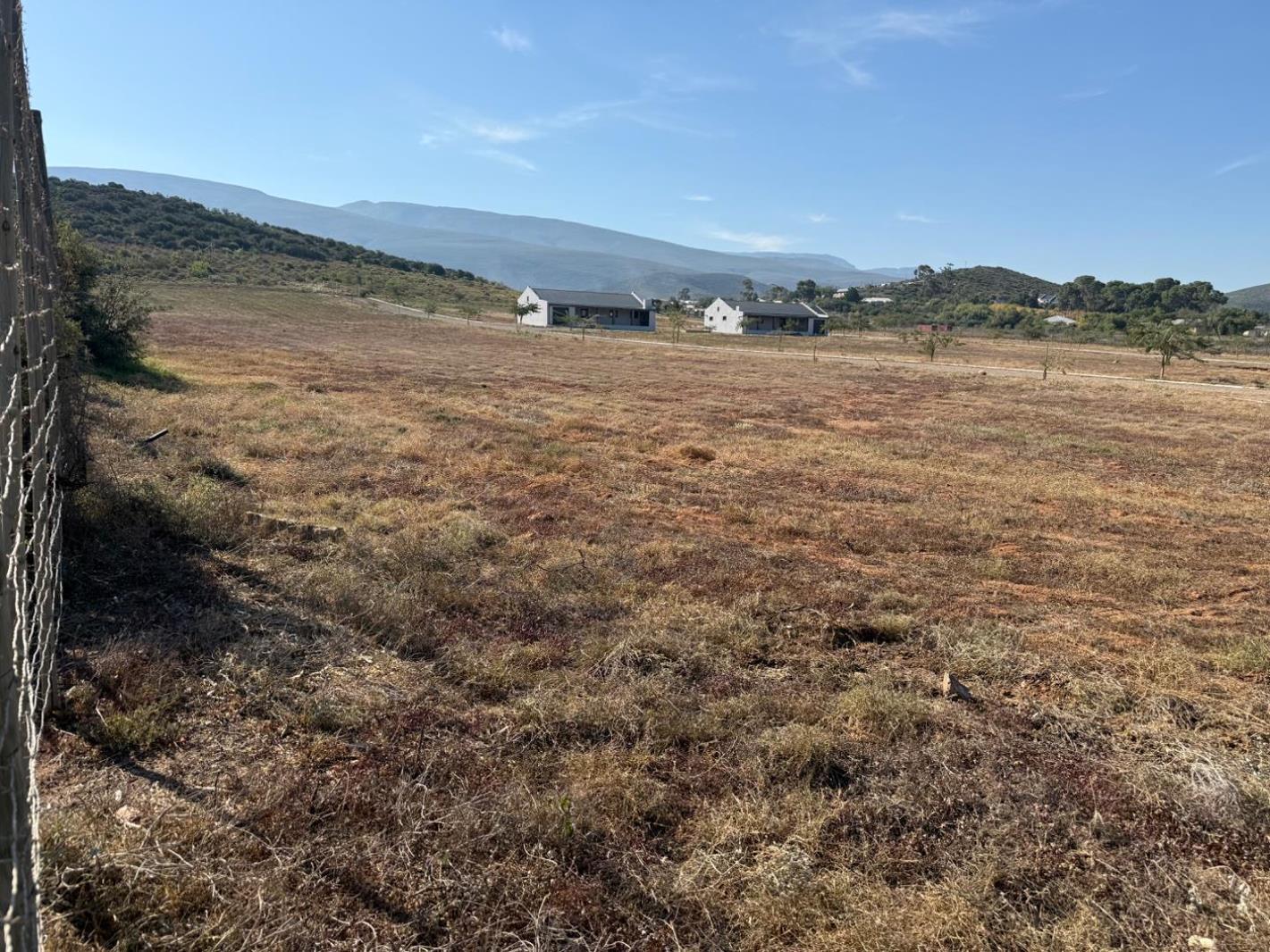 1 244 m² Land available in Ladismith