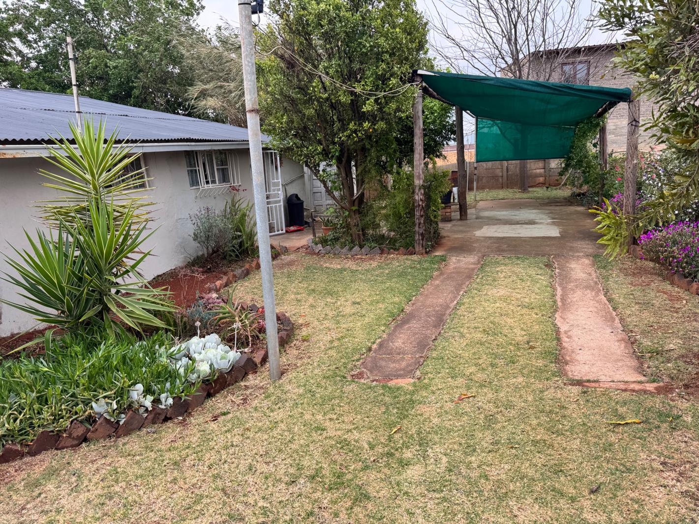 1 Bedroom Garden Cottage in Tarlton