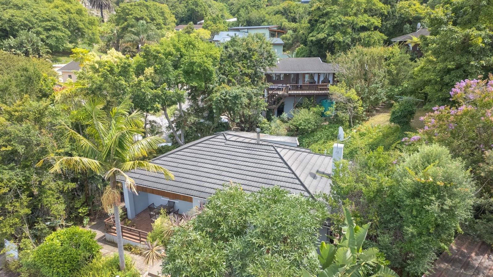 7 Bedroom House in Paradise