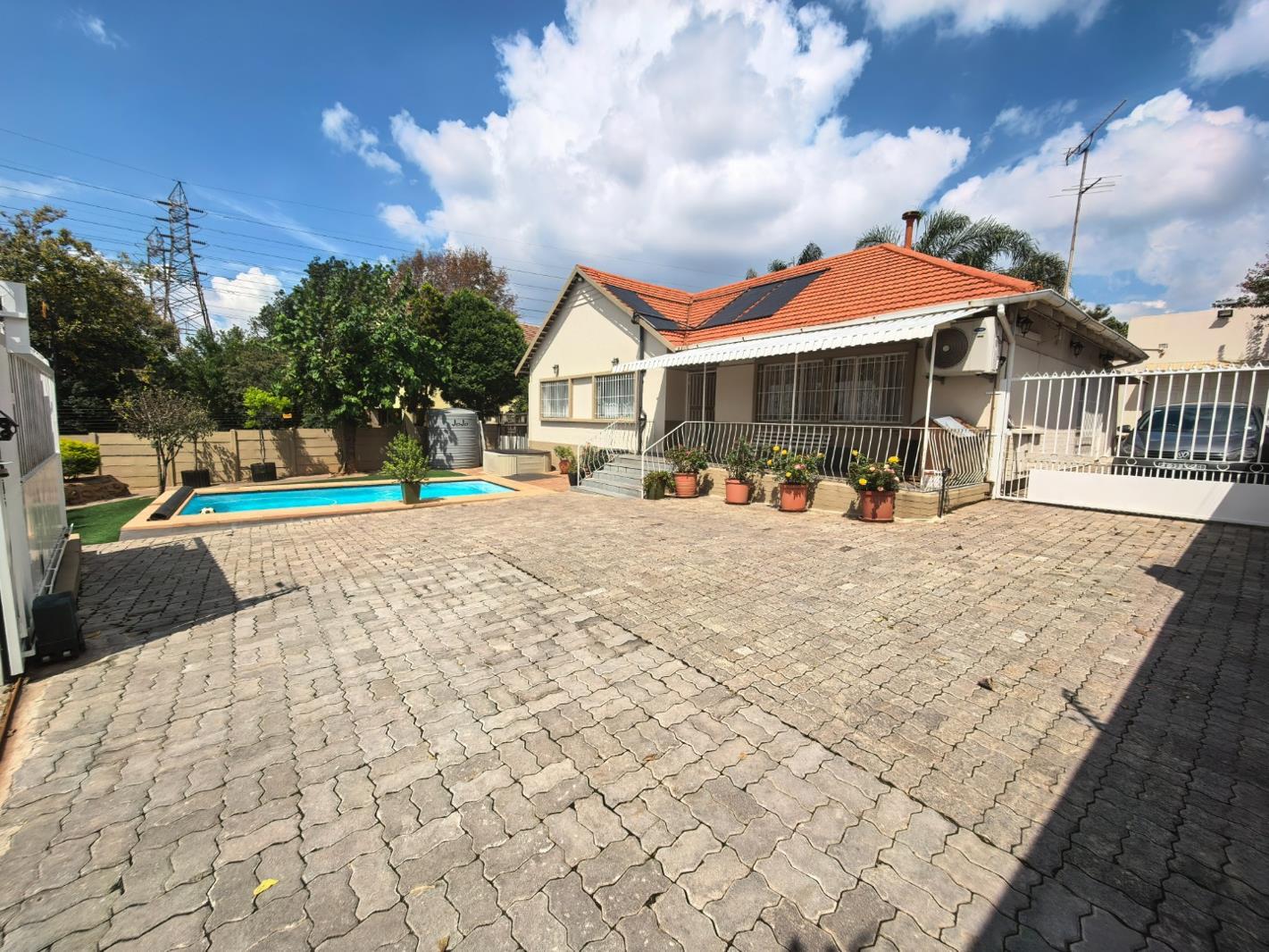 3 Bedroom House in Linmeyer