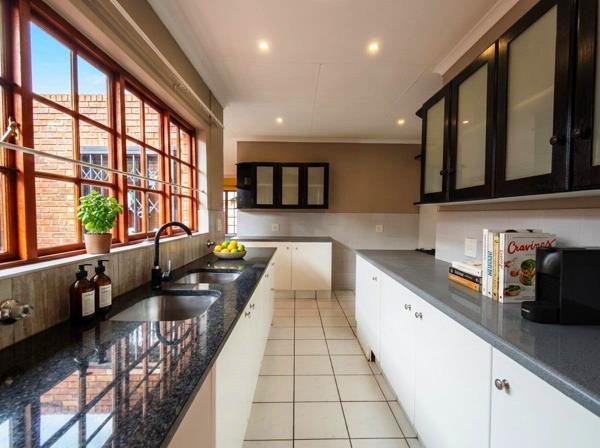 5 Bedroom House in Doornpoort