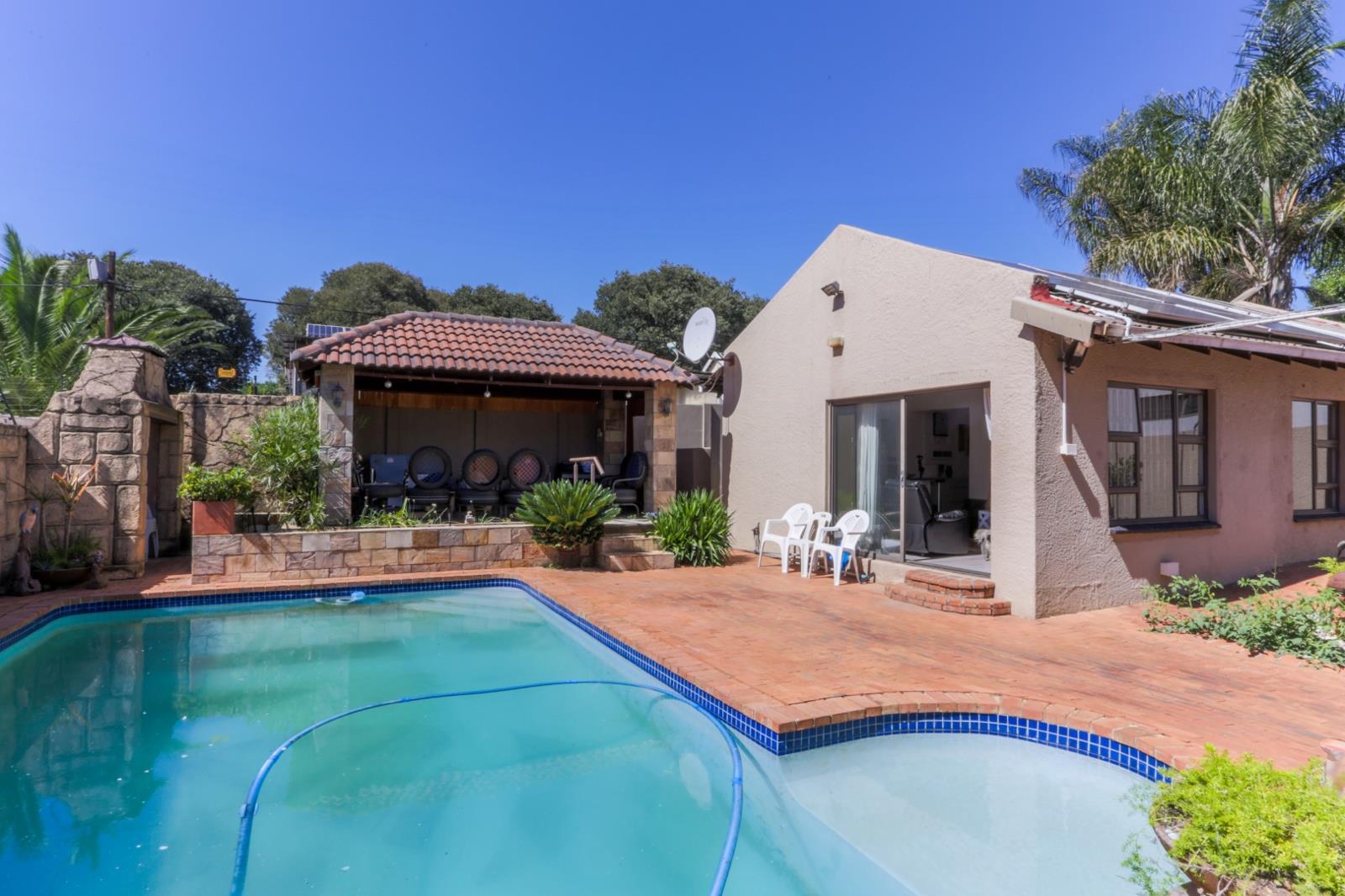 3 Bedroom House in Montgomery Park