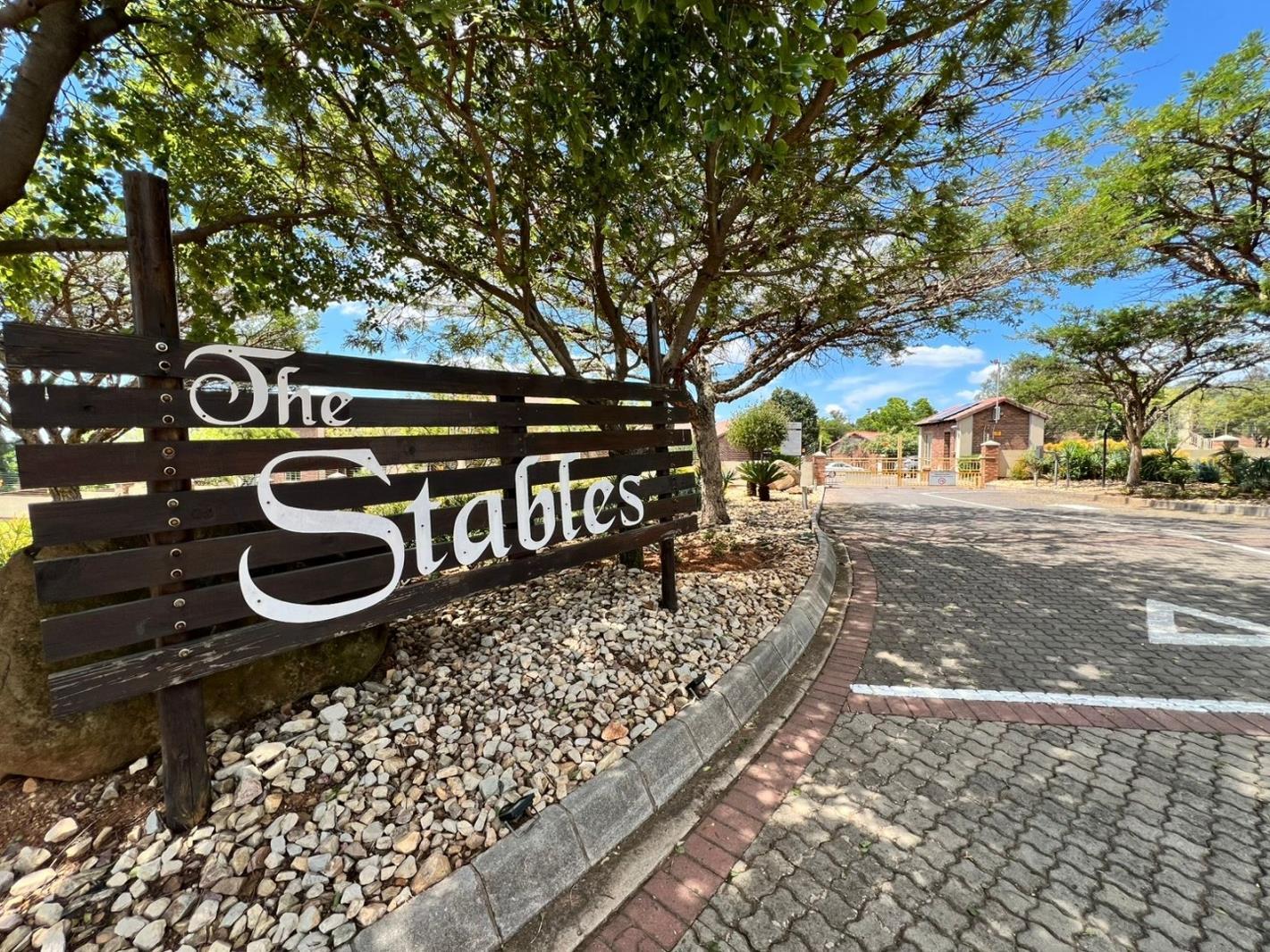 2 Bedroom Apartment in Mooikloof Equestrian Estate