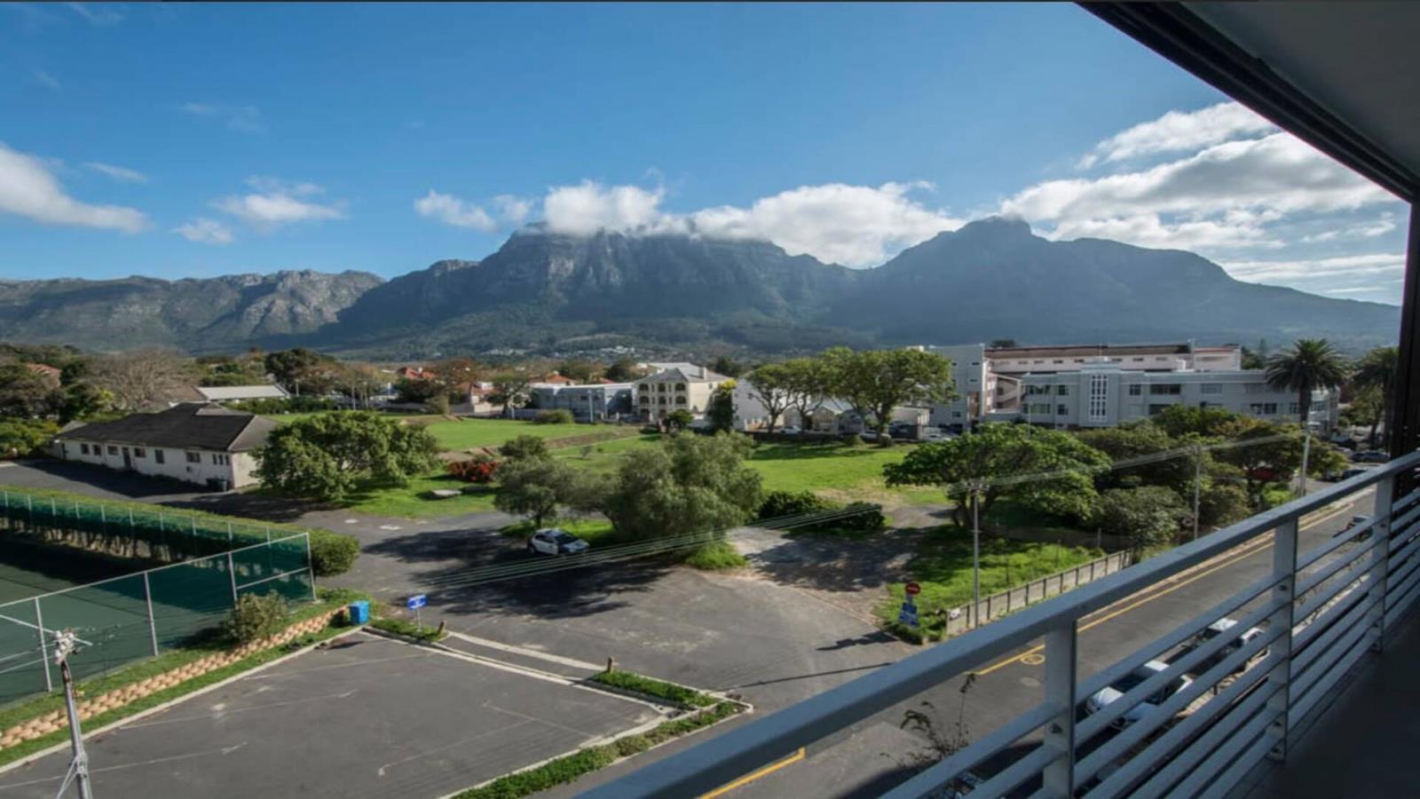 2 Bedroom Apartment in Claremont