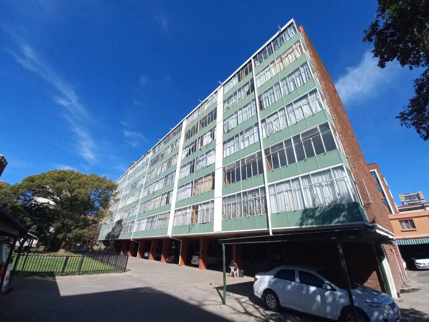 1 Bedroom Apartment in Sunnyside