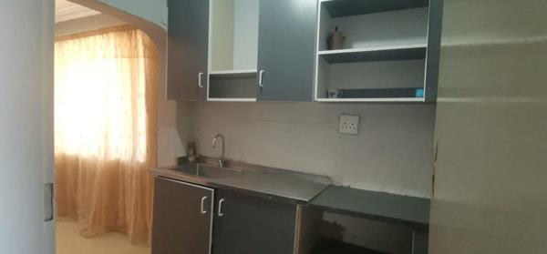 1 Bedroom House in Bombay Heights