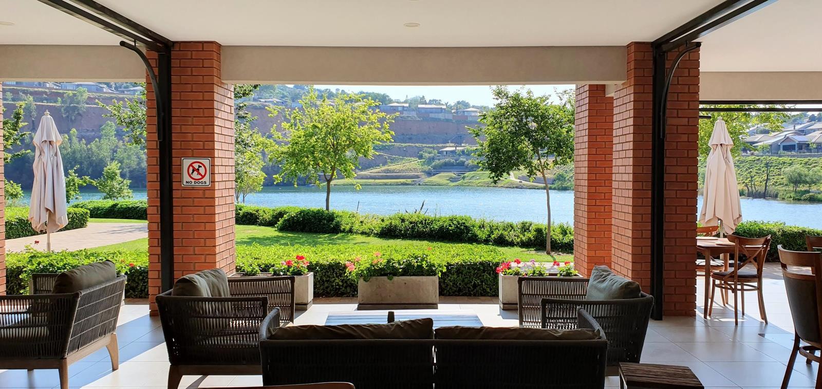 1 Bedroom Apartment in Waterkloof Ridge