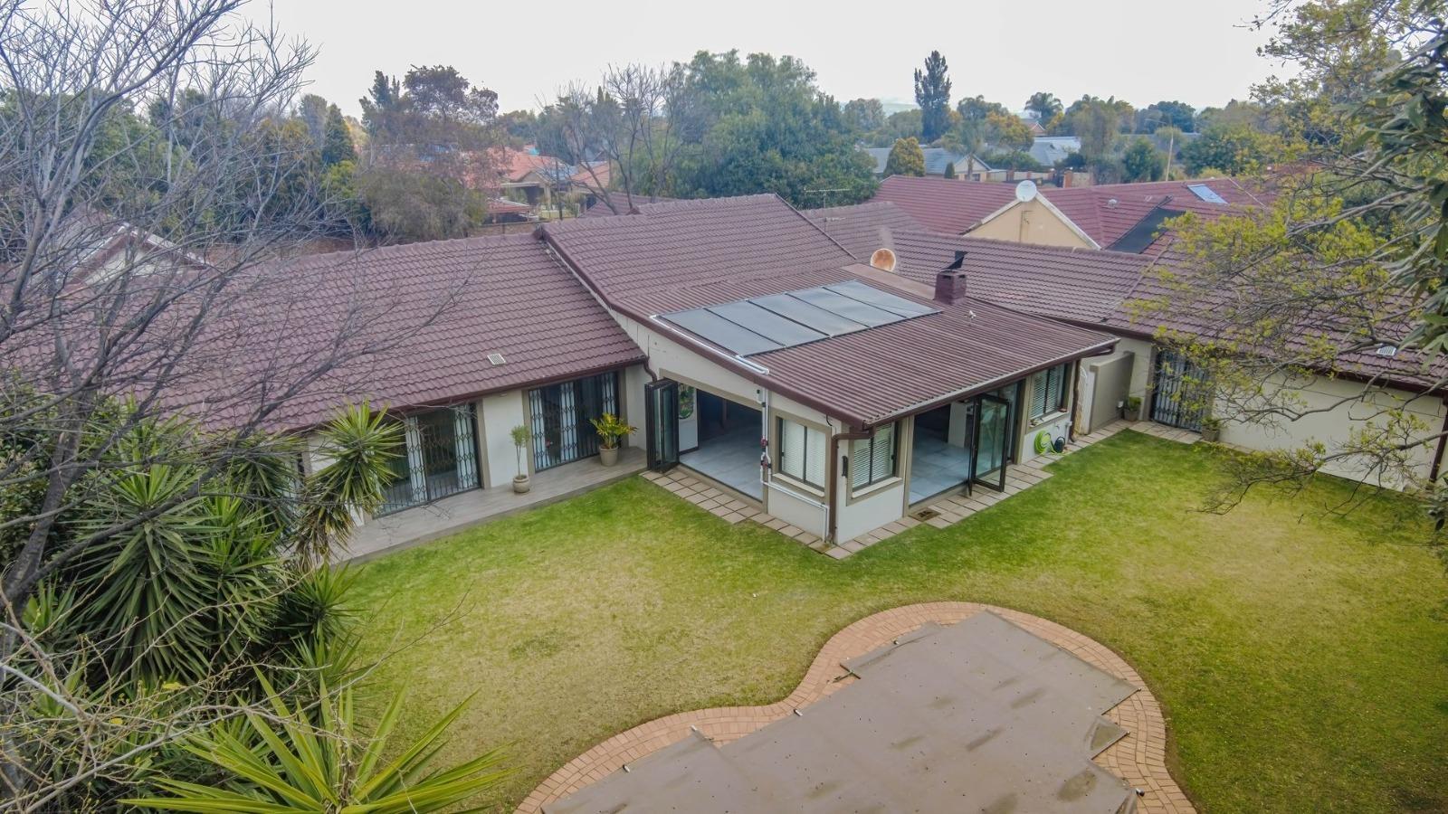 7 Bedroom House in Brackenhurst