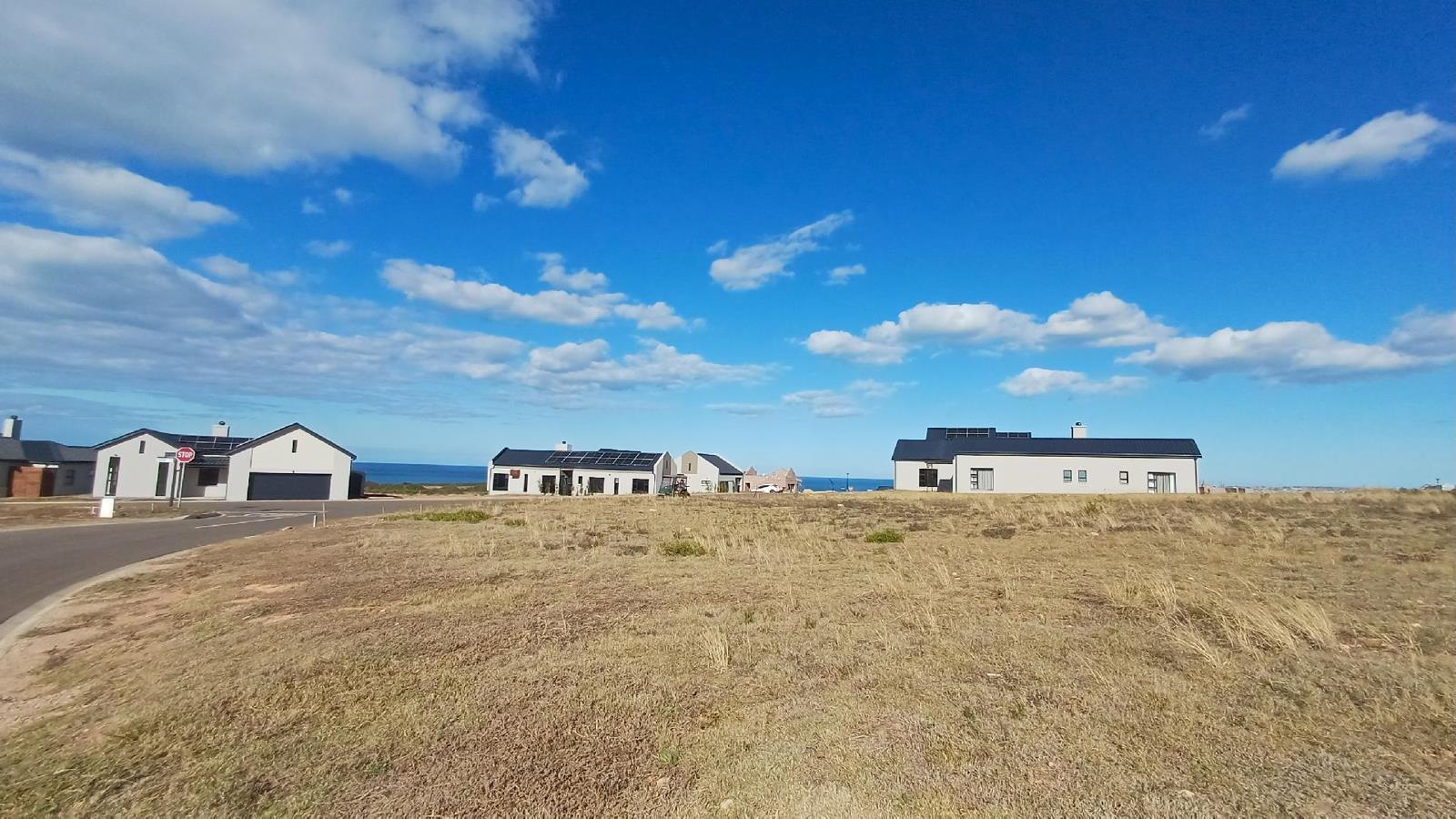 659 m² Land available in Hartenbos